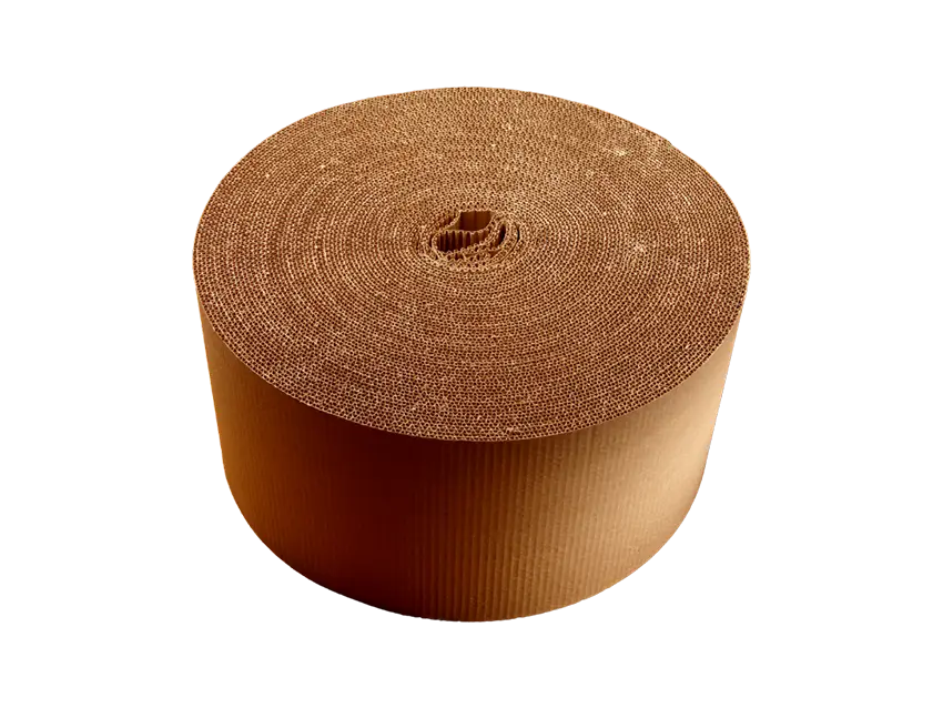 Nachhaltige Rollenwellpappe: Eine Rolle aus braunem Wellpappenmaterial, nachhaltige Produkte, Rollenwellpappe.